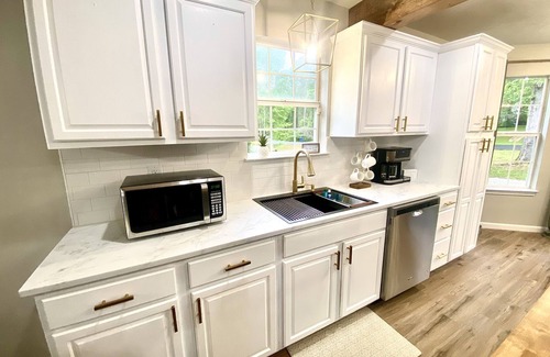 Pineville House | -The Wonder at Woodcreek- Top neighborhood! Near all amenities! Near hospitals!