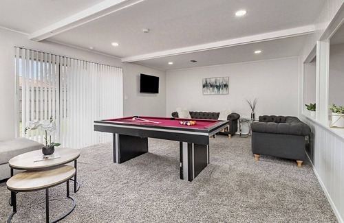 West Arlington House | The Wood & Iron Two-Point