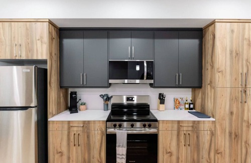 St. James House | The Wooden Nest | Your Comfy Relaxing Escape