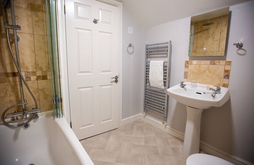 Woodfalls Hotel | The Woodfalls Inn
