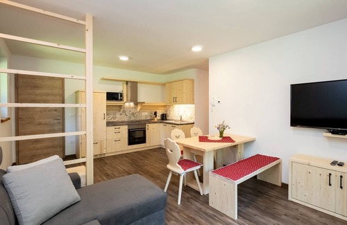 Ukanc Apartment | The Woodland Nook Apartments Bohinj - Classic Two Bedroom Apartment with Balcony