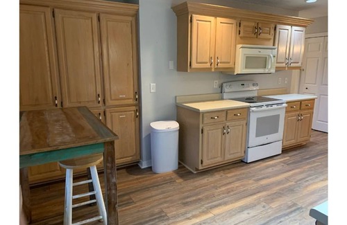 Cherokee Village House | The Woodland View Lake House