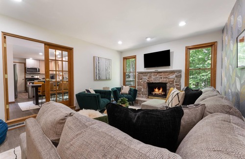East Stroudsburg House | The Woodlands by Boutiq