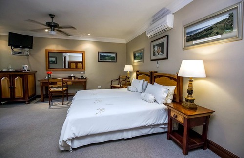Pretoria House | The Woodpecker Inn