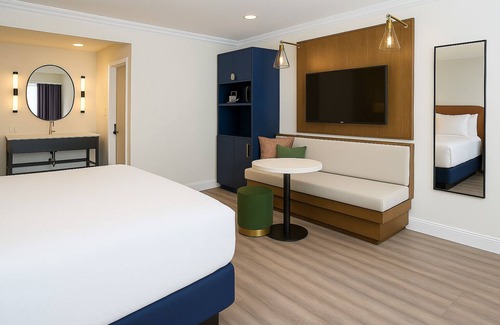 Willits Hotel | The Woodrose