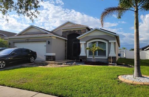 Gibsonton House | The Woodsfamily Residence
