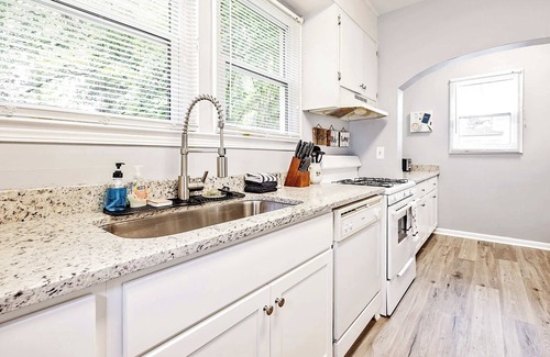 Terry Sanford House | The Woodside Guest House