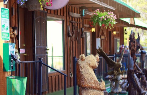 Crescent Hotel | The Woodsman Country Lodge