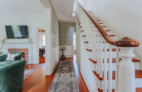 Staunton House | The Woodward: Renovated Historic Home Downtown