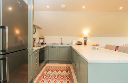 Warminster Cottage | THE WOOL BARN, pet friendly, character holiday cottage in Warminster