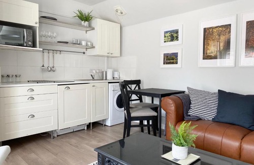 Ashby Woulds Apartment | The Wren