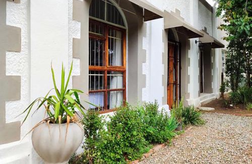 Adelaide House | The Writer's House