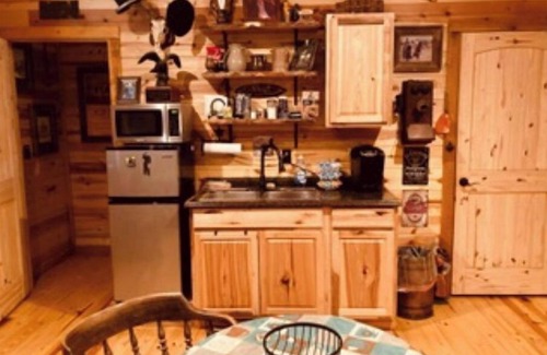 Johnson City Cabin | The Writer’s Cabin