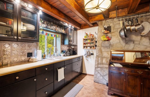 New Albany Cabin | The Writer’s Den