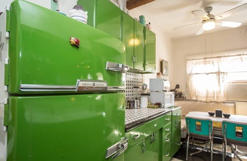 Eagle Rock House | The Writers Retreat away from traffic