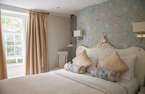 Shipton under Wychwood Hotel | The Wychwood Inn