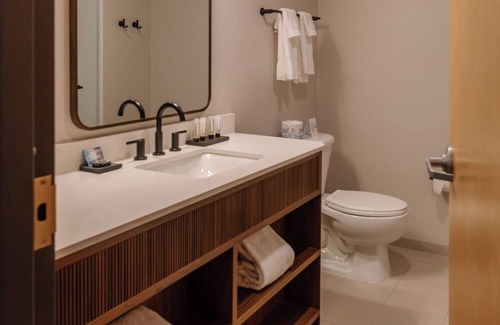Beverly Hotel | The Wylie Inn and Conference Center at Endicott College