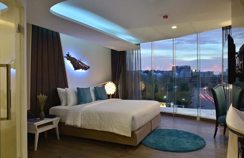 Hua Mak Hotel | The Xtreme Suites