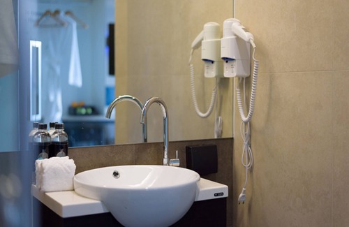 Hua Mak Hotel | The Xtreme Suites