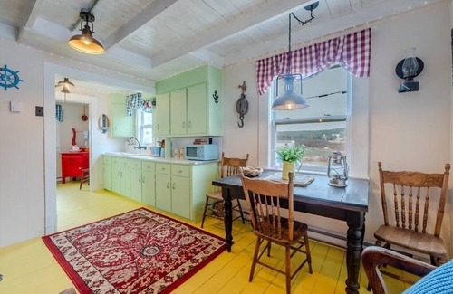 Heart's Delight House | The Yellow Dory Heart’s Delight 2BR! Ocean Views