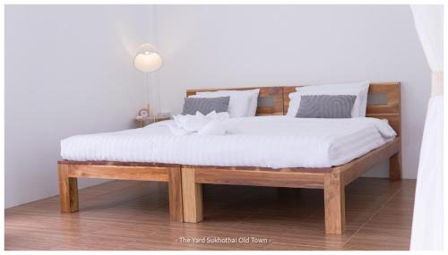 Mueang Kao Ski Chalet | The Yard Sukhothai Old Town