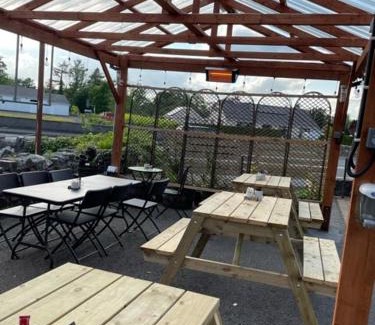 Curry Hotel | The Yeats County Inn Hotel