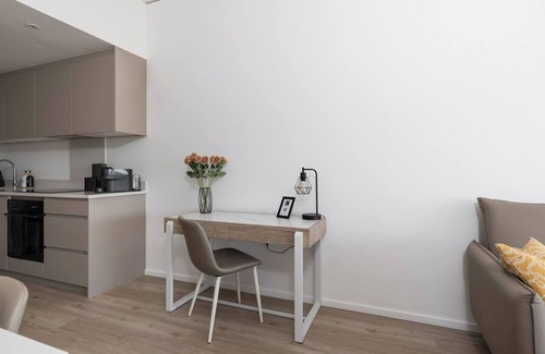 Central Milton Keynes Apartment | The Yellow Corporate Suite