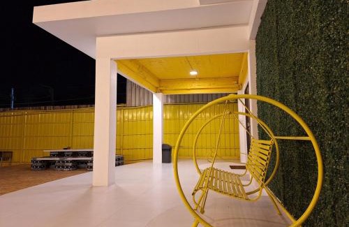 Hua Mak Villa | The Yellow House Poolvilla