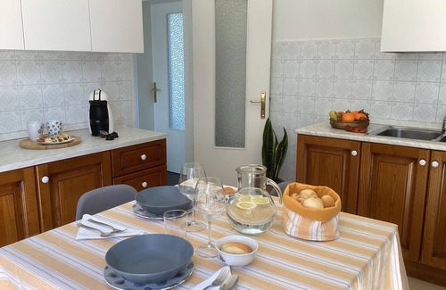 Porto Tolle House | The Yellow House