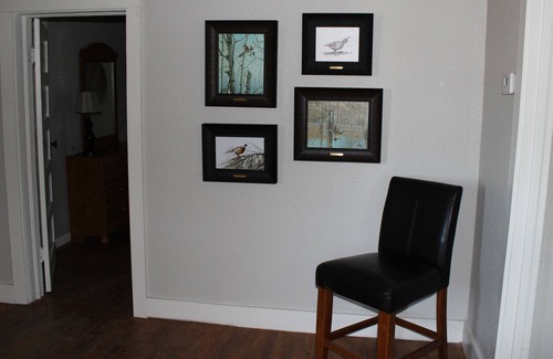 Tulia House | The Yellow House on Tule Creek with Room for your Horses!