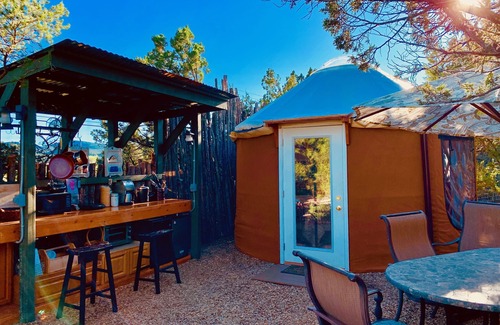 Zuzax Villa | The YOGA YURTA. Very Civilized Glamping at SUNNY MELLOW ECO VILLA!