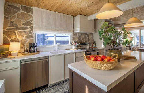 Hastings Highlands Cottage | The York House - Two Bedroom Cottage, Sleeps 8