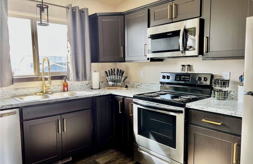 Rapid Valley House | The Zen Den ⭐️ Excellent Location ⭐️ Movie Room 🍿