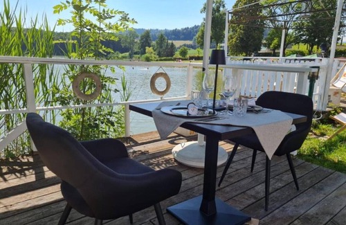 Sankt Veit an der Glan Apartment | The1st Guesthouse "Apartment Events Style" with terrace and lake view