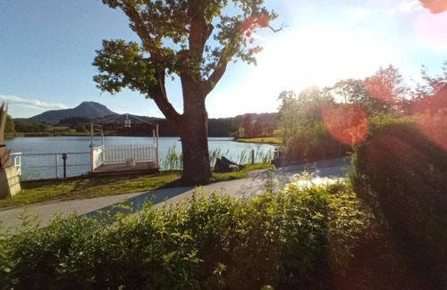Sankt Veit an der Glan Apartment | The1st Guesthouse "Apartment Events Style" with terrace and lake view