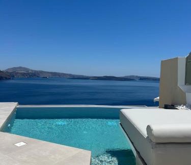 Oia Villa | Thea Cave Villa
