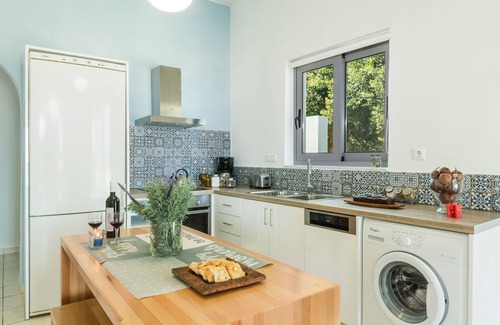 Kato Galatas Villa | thea thalassa - sea view