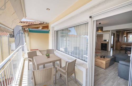 Nea Moudania Apartment | Theano Apartment by RentalsPro