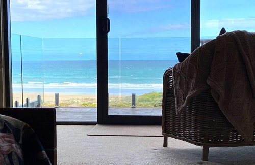 Moggs Creek Bed & Breakfast | THEBEACH GREAT OCEAN ROAD Waterfront Moggs Creek. Spacious Luxury just for 2