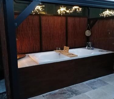 Mablethorpe Other | Theddlethorpe Horsebox Glamping