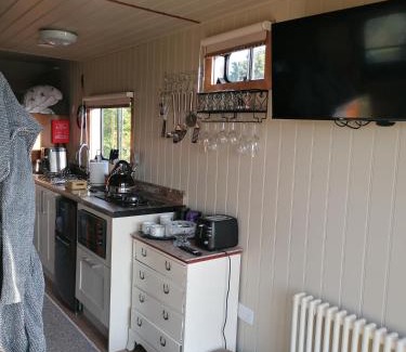 Mablethorpe Other | Theddlethorpe Horsebox Glamping