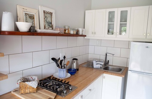 Somerset West Apartment | Theebos Anneline's Self Catering Apartments