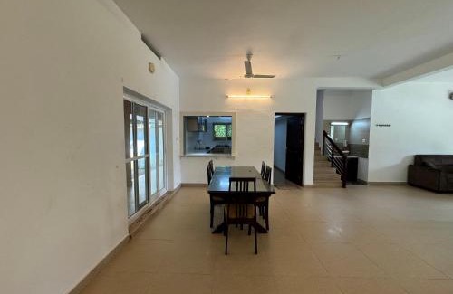 Irinjalakuda House | Theeram Riverside Holiday Home