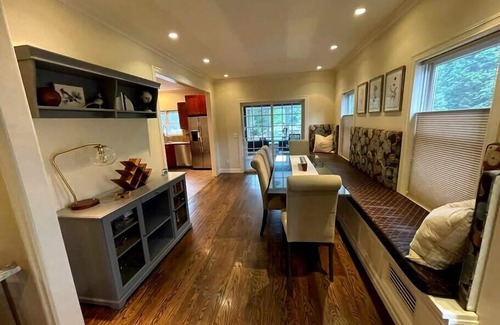 Goshen House | TheGoshenGetawaysHeatedPoolHotTubPetFriendlySki