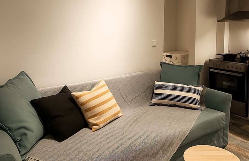 Loutra Apartment | Theis Seafront Retreat - Loutra Seaview Bliss