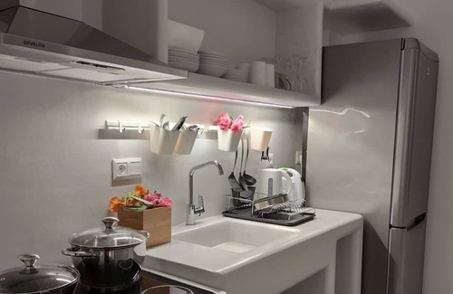 Loutra Apartment | Theis Seafront Retreat - Loutra Seaview Bliss