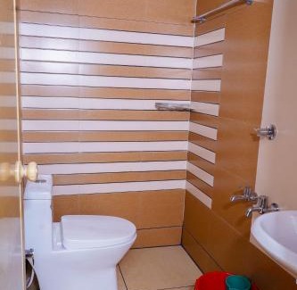 Malappuram Hotel | THEKKUMPURAM RESIDENCY