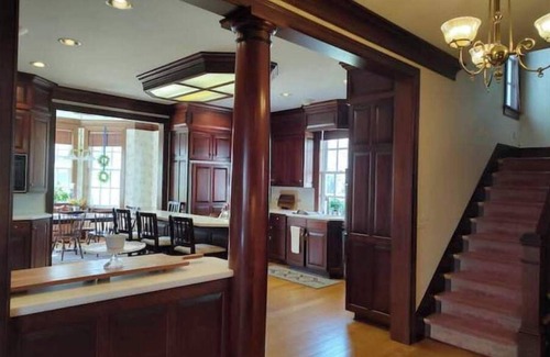 Manteo House | TheManteoHouse-Downtown Social District&Waterfront