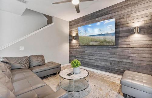 Kissimmee House | Thematic 4 bdr near Disney-22101