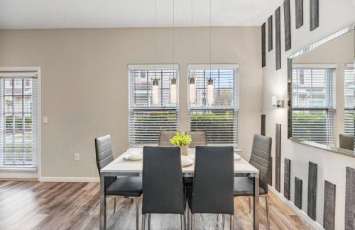 Kissimmee House | Thematic 4 bdr near Disney-22101